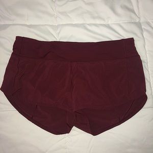 Size 8 Lululemon Speed Up Low-Rise Short 2.5”